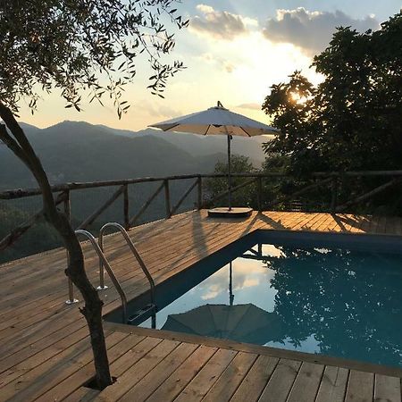 Piscina Con Vista Villa บาญญี ดี ลุกกา ภายนอก รูปภาพ
