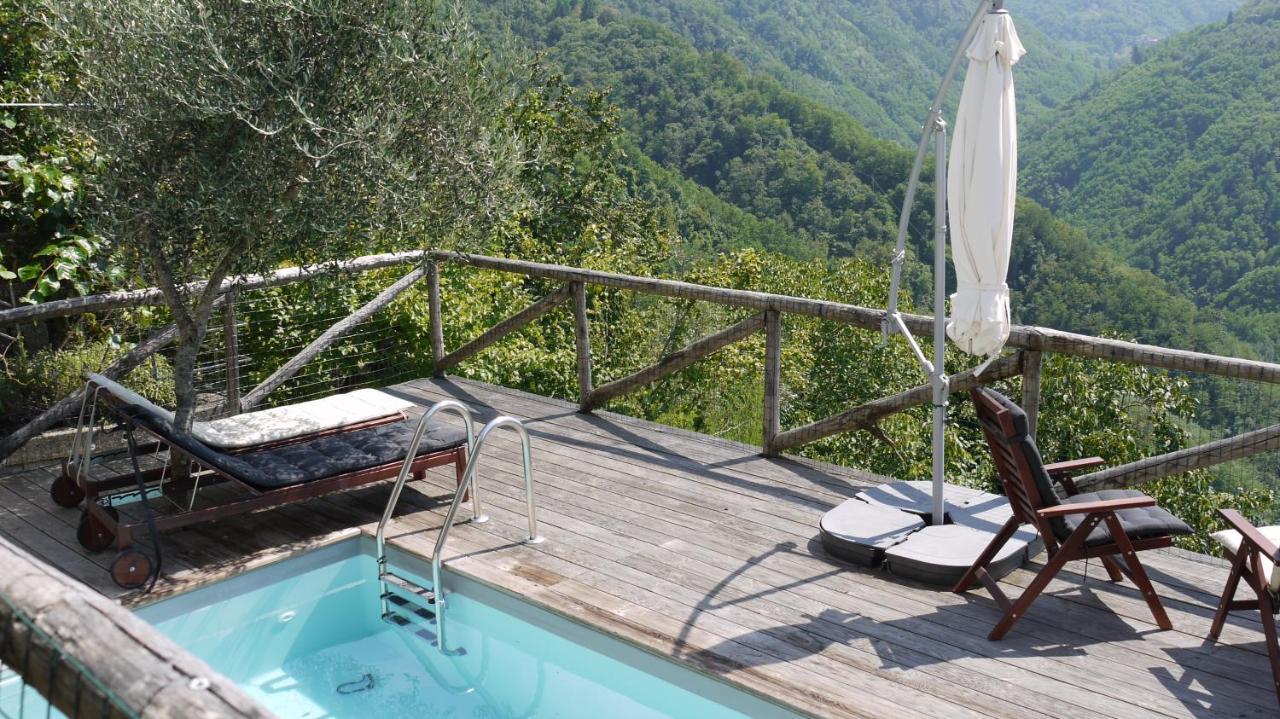Piscina Con Vista Villa บาญญี ดี ลุกกา ภายนอก รูปภาพ